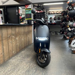 segway 110 se launch edition 45km bromfiets bj2021 8621km VERKOCHT