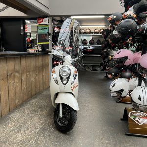 sym mio snor 25km bj2014 6069km verkocht