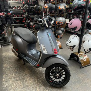 vespa sprint 45km bromfiets bj2020 16500km euro-4 verkocht