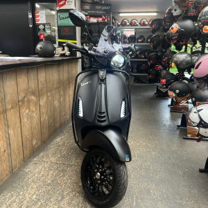 Vespa sprint 45km bromfiets bj2021 15326km verkocht