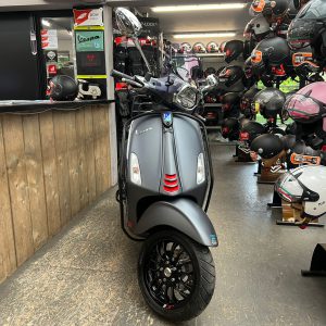 vespa sprint 45-km bromfiets bj2020 6122km verkocht