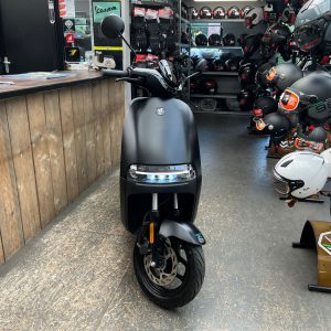 segway e110se launch edition bj2023 1802km 100% elektrische VERKOCHT