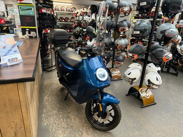 Niu MQi GT SPORT Elektrische scooter 25km bj2022 457km!!! - Afbeelding 2