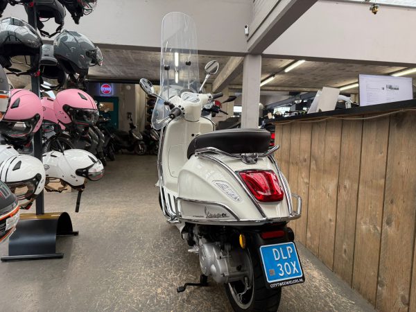 vespa sprint 25km snor bj2018 1711km!!! als nieuw - Afbeelding 5