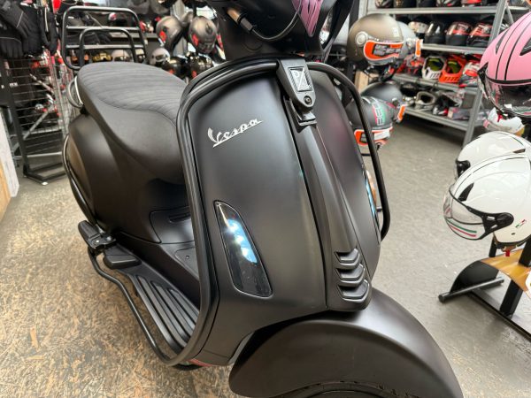 vespa sprint 45km bromfiets bj2021 6305km!!! - Afbeelding 3