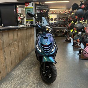 PIAGGIO ZIP SP 45KM BROMFIETS BJ2020 8533KM 80CC