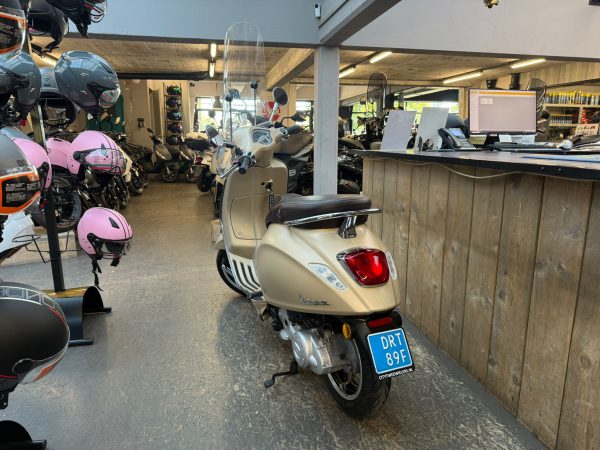Vespa primavera snor 25km bj2018 11757km - Afbeelding 4