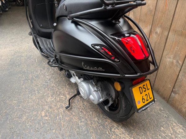 Vespa sprint 45-km bromfiets bj2019 9404km - Afbeelding 4