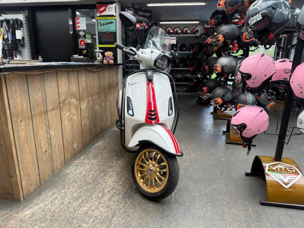Vespa sprint 45-km bromfiets bj2021