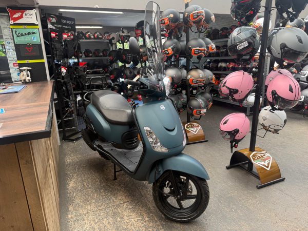 sym fiddle 2 45-km bromfiets bj2024 1km !!!!! nieuw demo scooter - Afbeelding 2