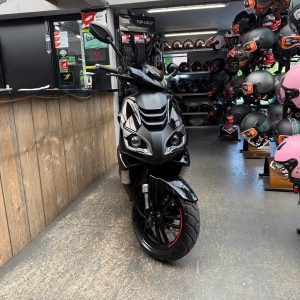 peugeot speedfight 4 45-km bromfiets bj2017 15698km