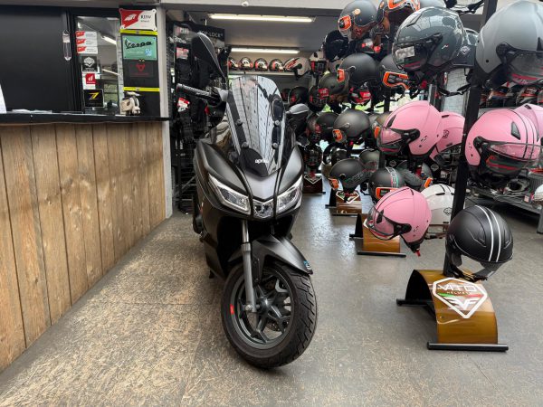 aprilia sxr 50 45-km bromfiets bj2024 5987km