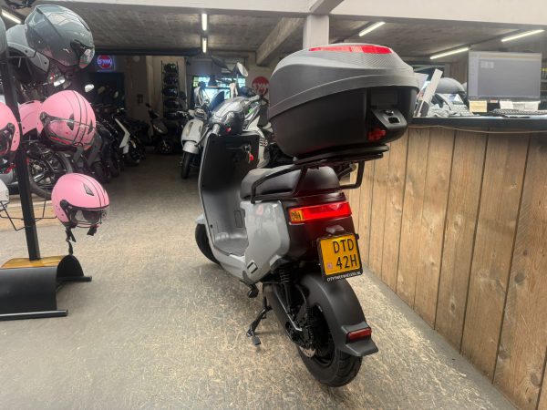 NIU MQI SPORT 45KM BROMFIETS BJ2019 24777km - Afbeelding 3