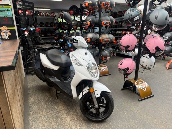 sym x-pro bezorg scooter bj2019 12105km - Afbeelding 2