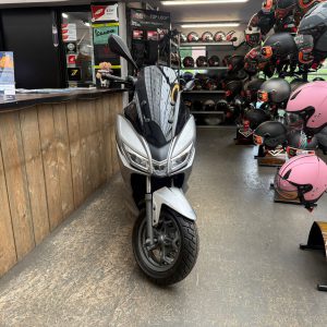 aprilia sxr 50 45-km bromfiets bj2022 5850km verkocht