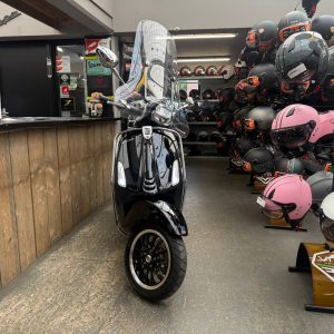 Vespa Sprint 50 45-km bromfiets bj2019 9359km
