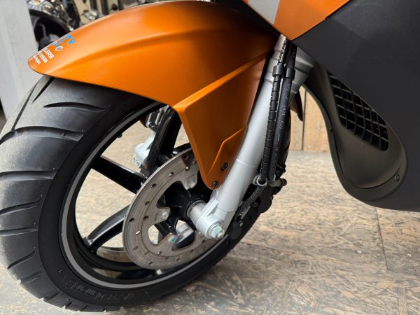 GILERA RUNNER RST 50 45-KM BROMFIETS 2-TAKT BJ2016 7410KM - Afbeelding 6
