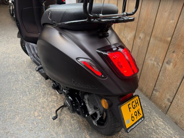 Vespa sprint 45-km bromfiets bj2022 1269km!!!! - Afbeelding 5