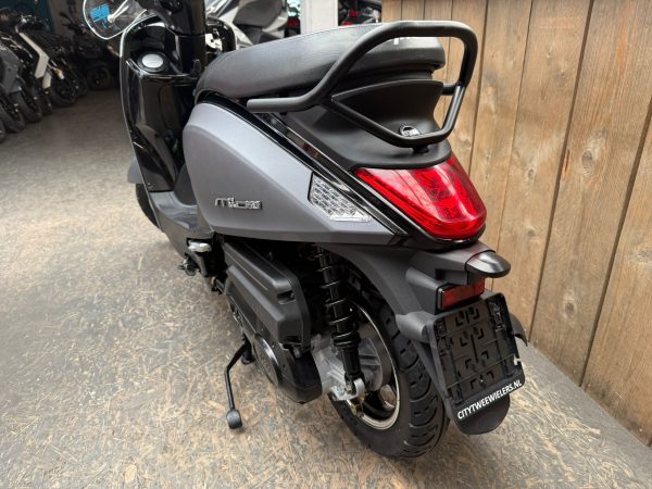 sym mio 45km bromfiets bj2019 2990km - Afbeelding 4