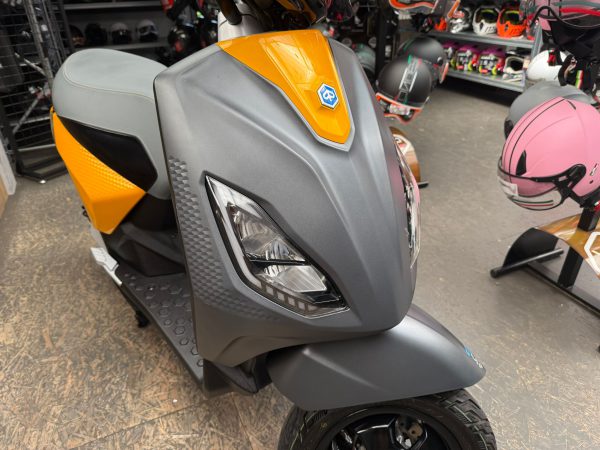 piaggio 1 snor 25km bj2022 1821km - Afbeelding 2