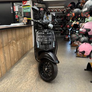vespa sprint notte 45-km bromfiets bj2018 9362km