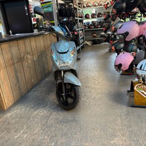 peugeot Kisbee 45-km bromfiets bj2014 19281km verkocht