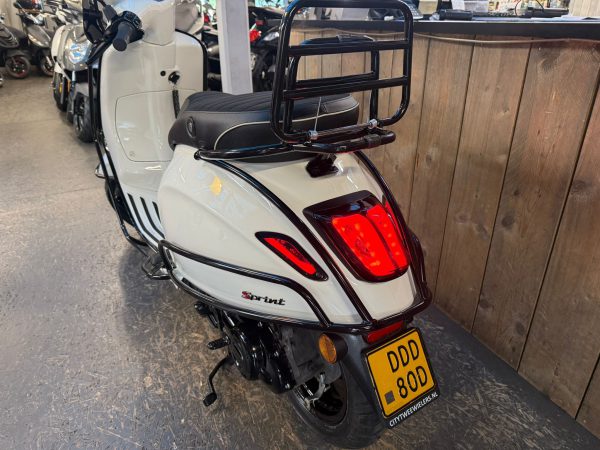 Vespa Sprint 45km bromfiets bj2015 20095km - Afbeelding 7