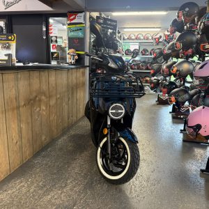 Sym X-pro 45-km bromfiets bezorg scooter bj2024 7484km