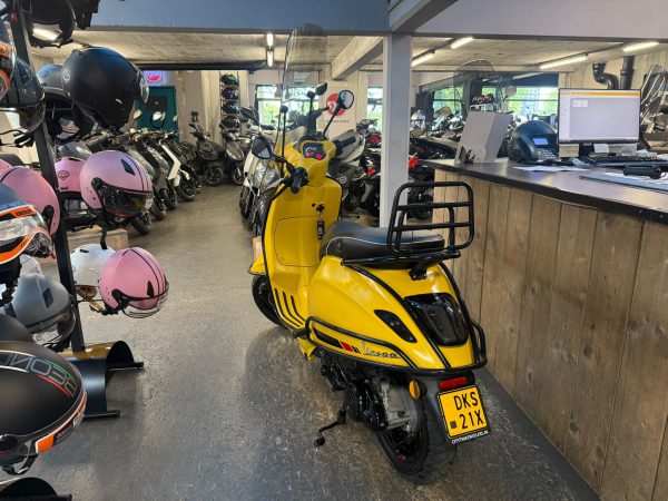 Vespa Sprint 45-km Bromfiets bj2017 8632km 80cc - Afbeelding 5