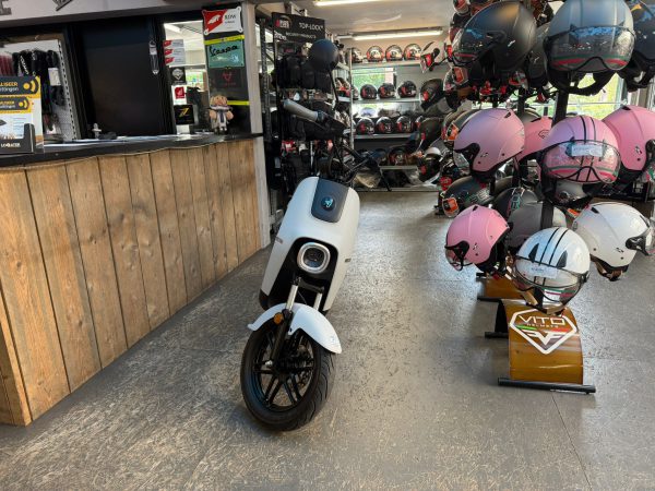 segway b110s 45-km 100% elektrische bj2021 12500km