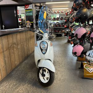 sym mio 45km bromfiets 20699km
