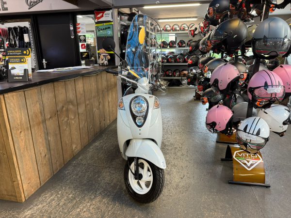 sym mio 45km bromfiets 20699km