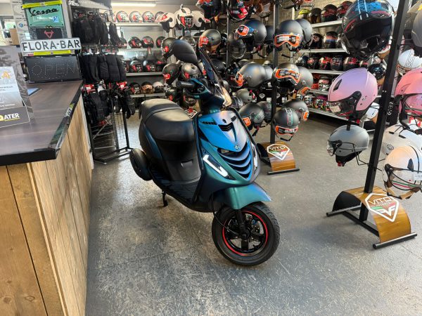 PIAGGIO ZIP SP 45-KM BROMFIETS BJ2019 7889KM - Afbeelding 2
