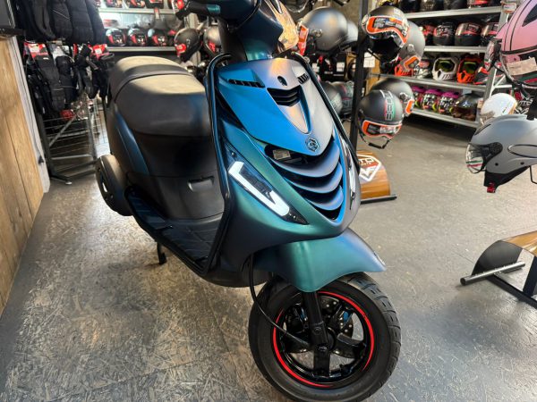 PIAGGIO ZIP SP 45-KM BROMFIETS BJ2019 7889KM - Afbeelding 3
