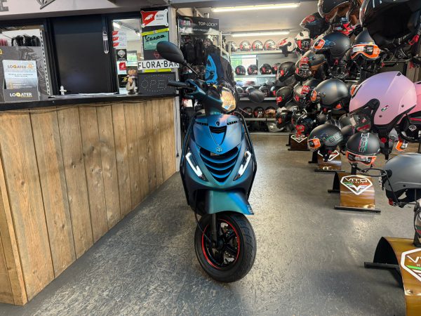 PIAGGIO ZIP SP 45-KM BROMFIETS BJ2019 7889KM