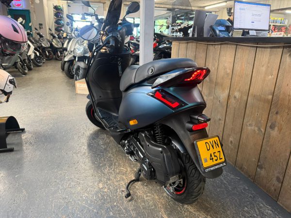 PIAGGIO ZIP SP 45-KM BROMFIETS BJ2019 7889KM - Afbeelding 4