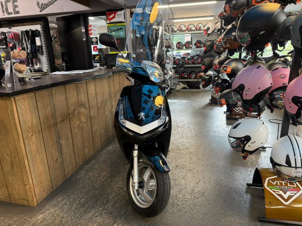 peugeot vivacity 45-km bromfiets bj2016 14128km