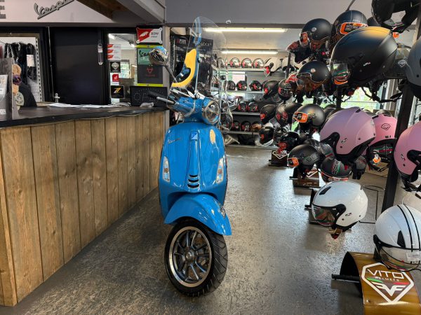 Vespa Primavera 45-km bromfiets bj2018 13288km