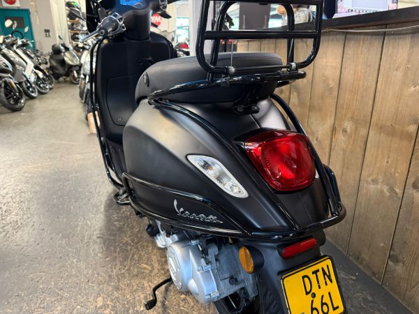Vespa Sprint 45-km bromfiets bj2019 10045km - Afbeelding 3