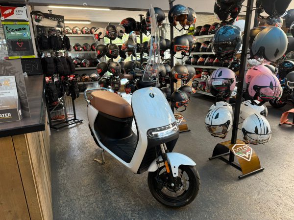 Segway E125S 45-km bromfiets 100% elektrische bj2022  295km!!!! - Afbeelding 2