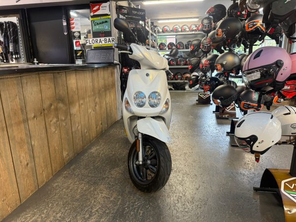 Yamaha neos 45-km bromfiets bj2020 13548km