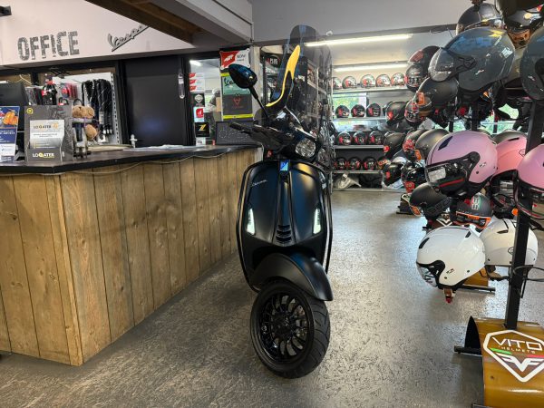 Vespa sprint 50 45-km bromfiets bj2021 23945km