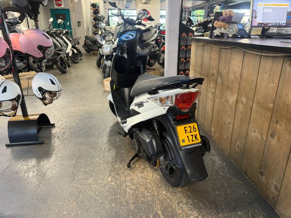 Kymco Vp 50 45-km bromfiets bj2014 6619km - Afbeelding 3
