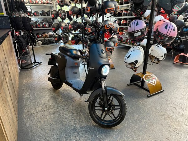 segway b110s 45km bromfiets bj2023 5925km - Afbeelding 2