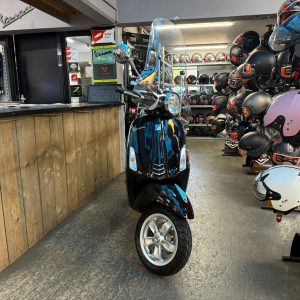 Vespa primavera 45-km bromfiets bj2016 10894km