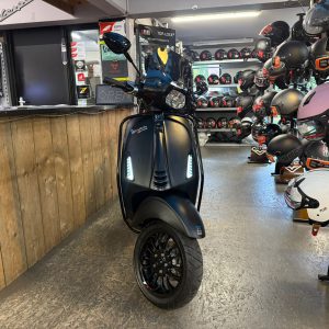 Vespa Sprint 45-km bromfiets bj2021 8494km