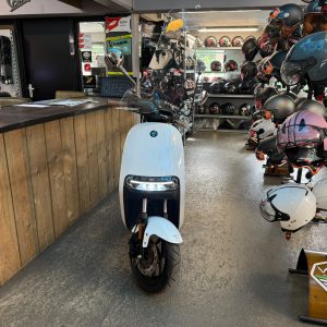 Segway E125s 45-km bromfiets 100% elektrische bj2022 2197km verkocht