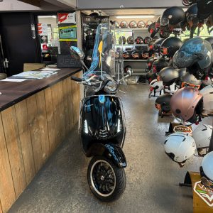 vespa sprint 45-km bromfiets bj2017 15919km